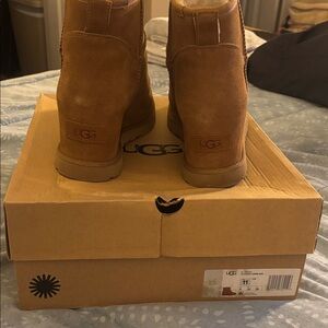 UGG Women's Brown Winter Boots